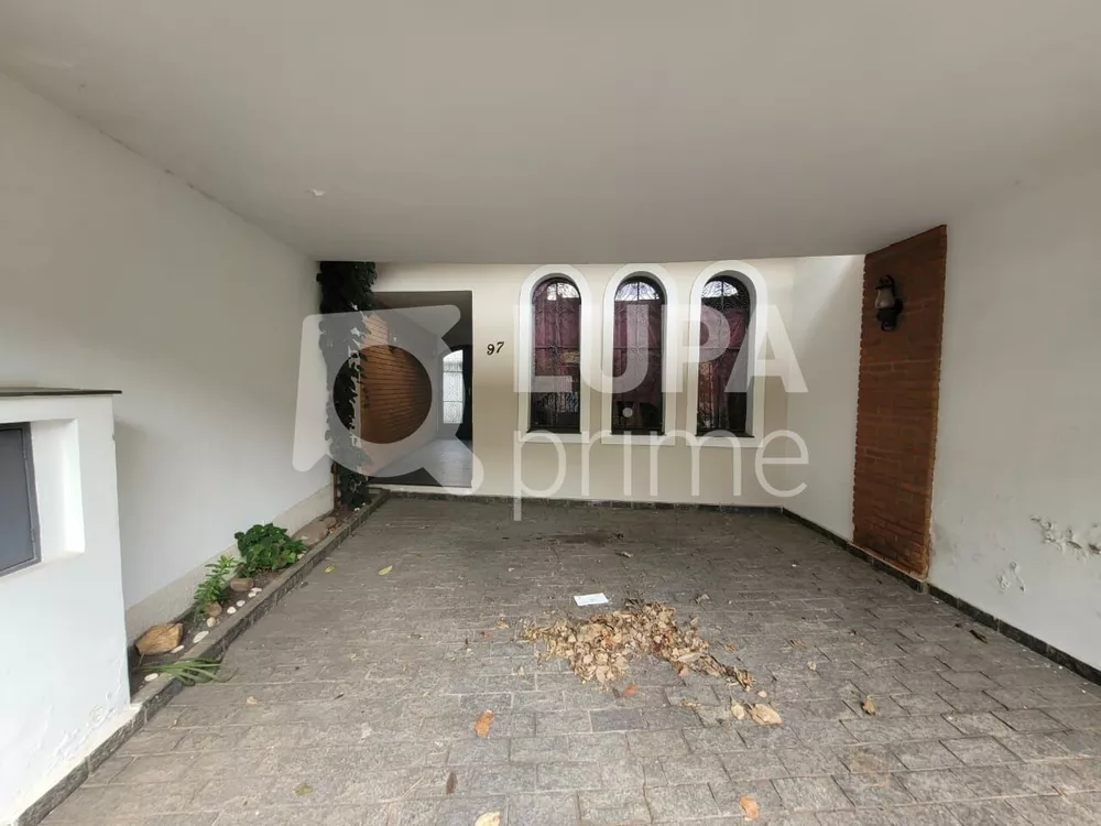 Casa para alugar com 3 quartos, 140m² - Foto 1