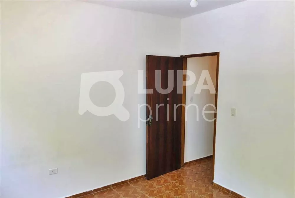 Casa à venda com 5 quartos, 199m² - Foto 4