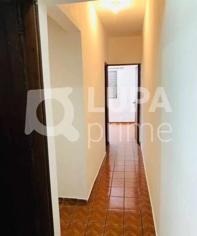 Casa à venda com 5 quartos, 199m² - Foto 3