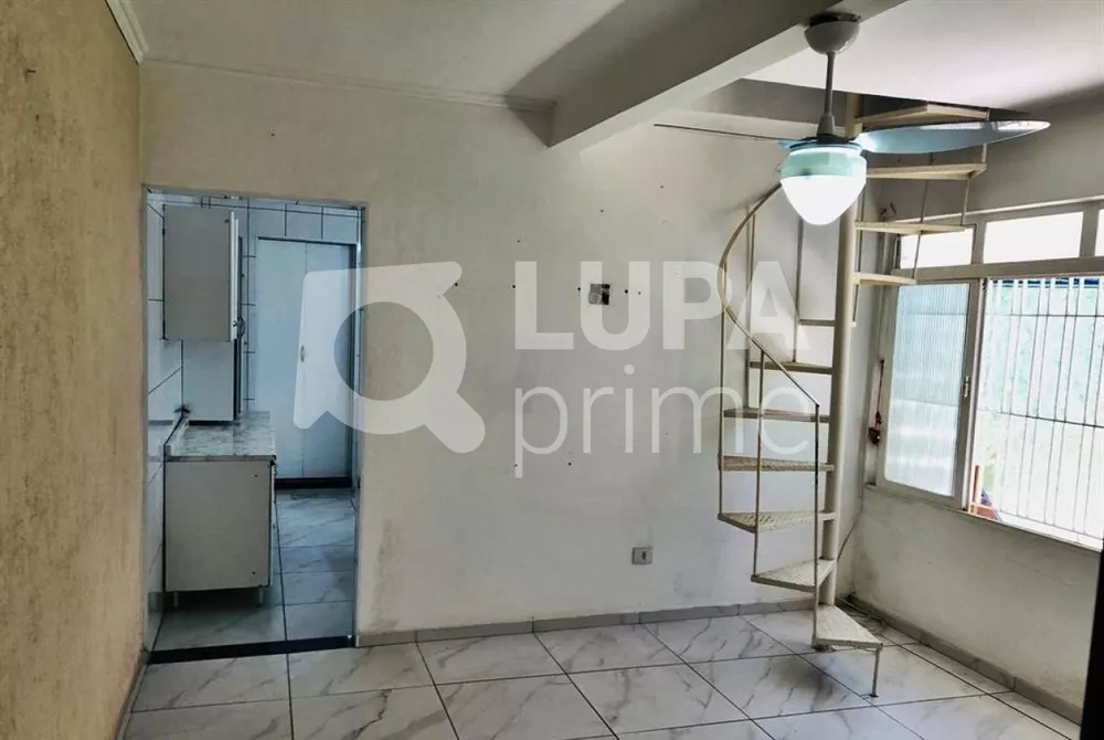 Casa à venda com 5 quartos, 199m² - Foto 1