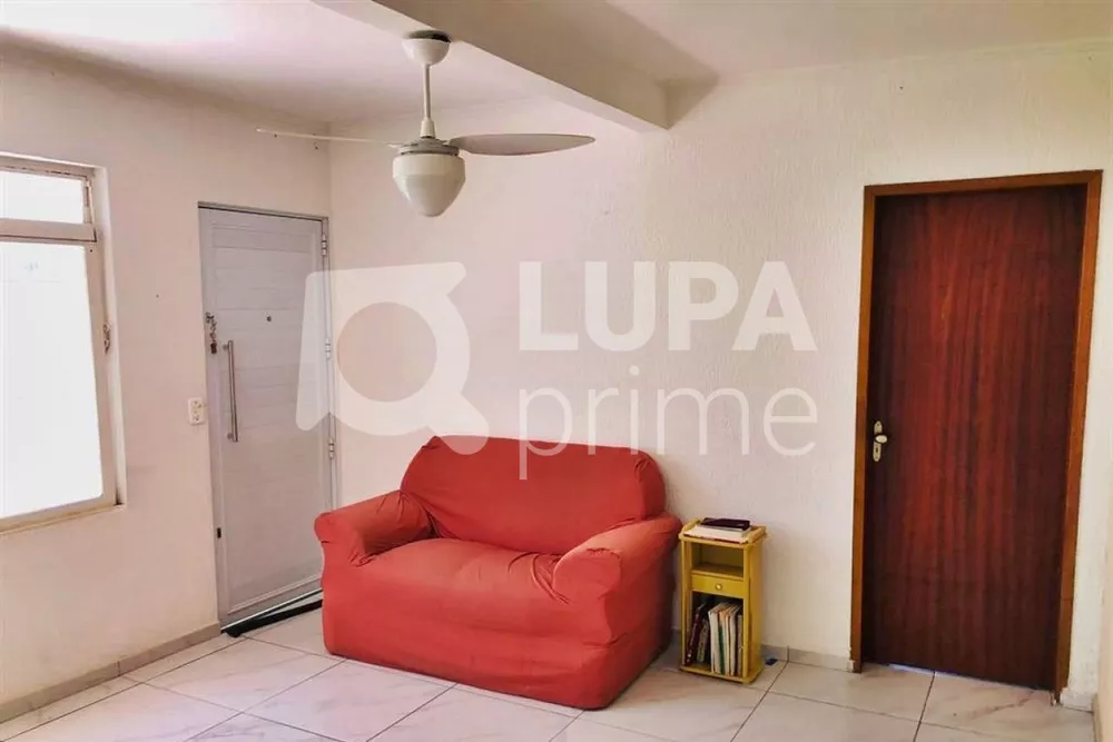 Casa à venda com 5 quartos, 199m² - Foto 2