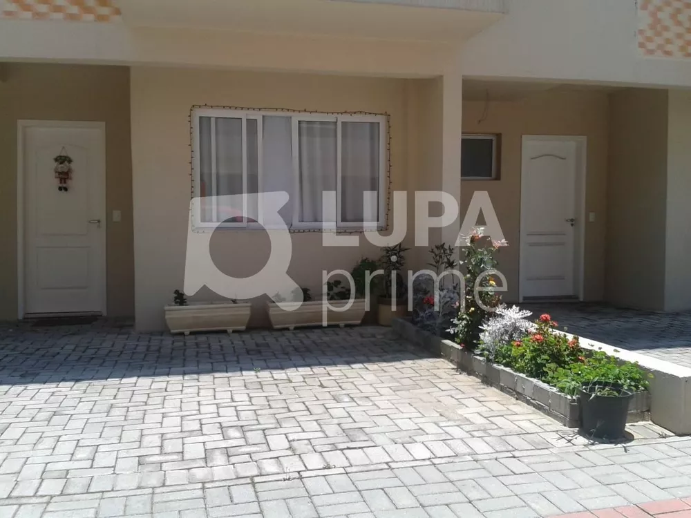 Casa à venda com 3 quartos, 200m² - Foto 4