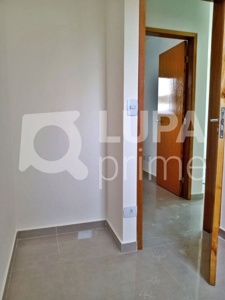 Apartamento para alugar com 2 quartos, 44m² - Foto 4