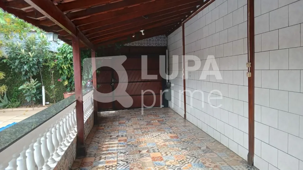 Casa, 5 quartos, 250 m² - Foto 1