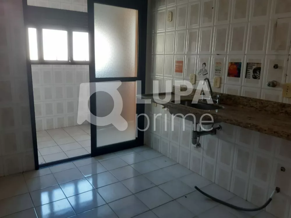 Apartamento à venda com 3 quartos, 103m² - Foto 4