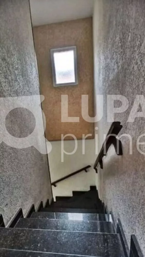 Casa à venda com 3 quartos, 110m² - Foto 4