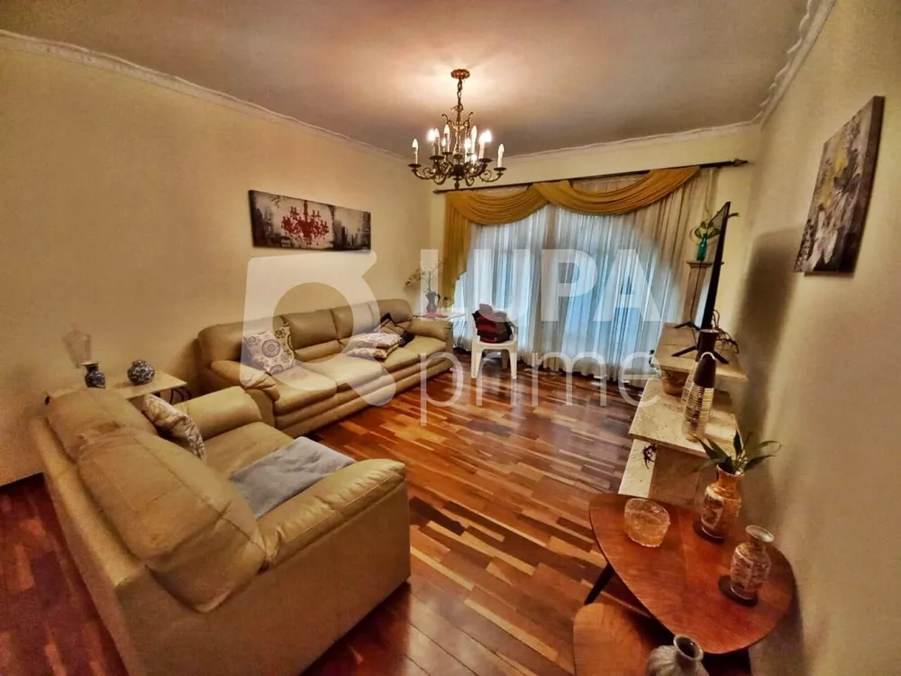 Casa à venda com 4 quartos, 254m² - Foto 1