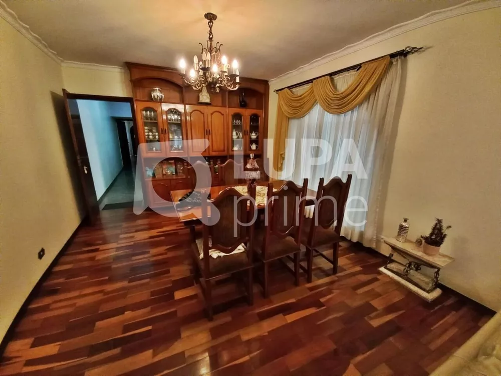 Casa à venda com 4 quartos, 254m² - Foto 3