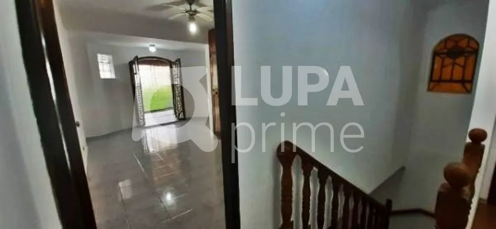 Casa, 4 quartos, 230 m² - Foto 11