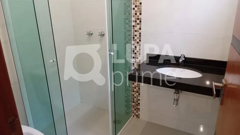 Casa, 3 quartos, 168 m² - Foto 2