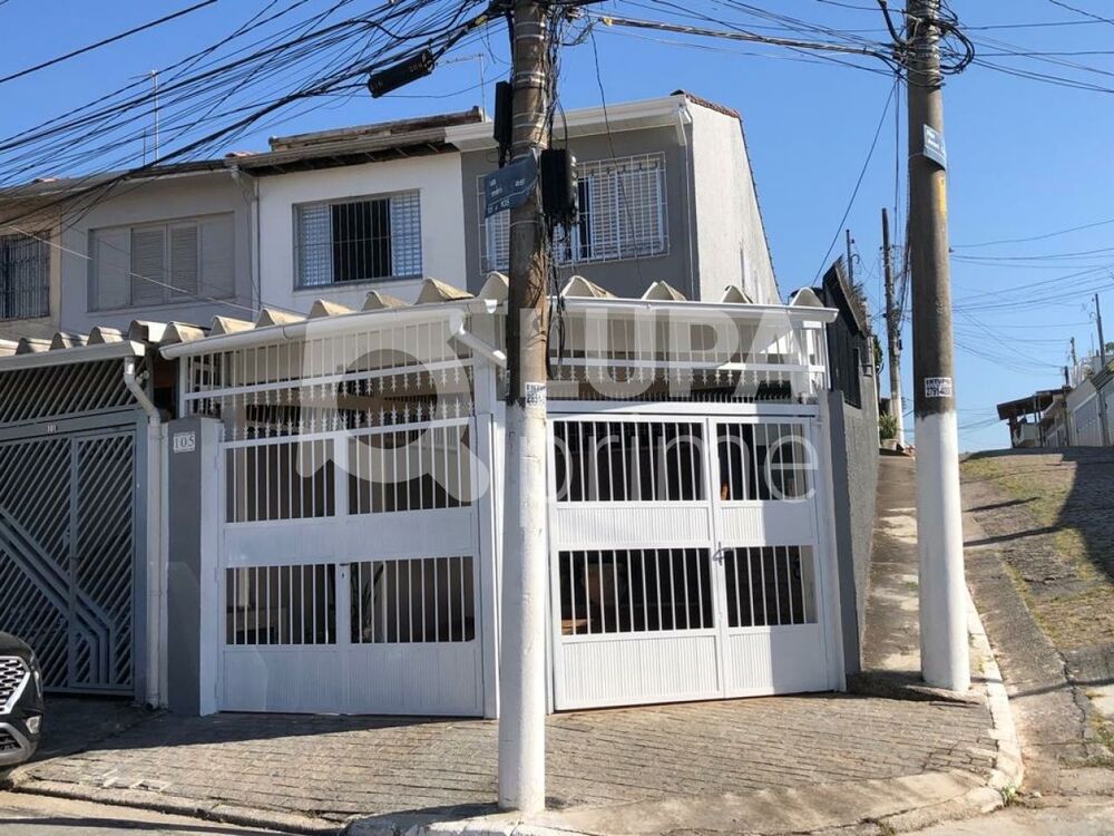Casa à venda com 2 quartos, 130m² - Foto 1