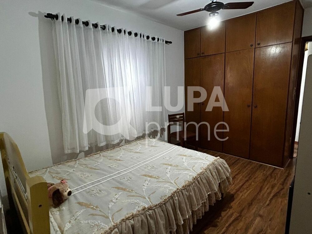 Casa à venda com 2 quartos, 130m² - Foto 17