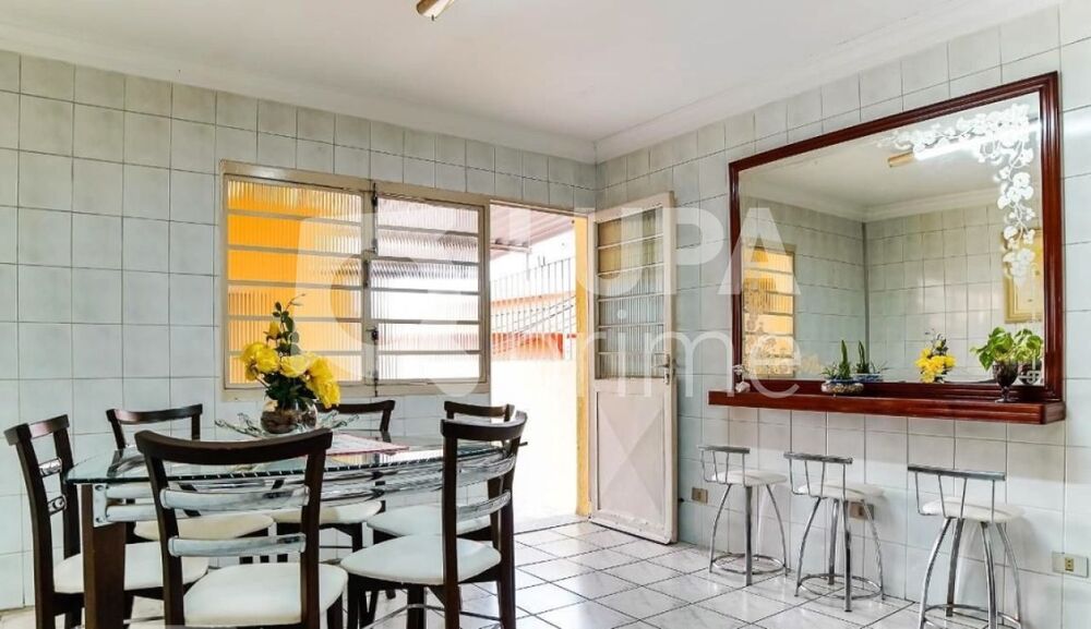 Casa à venda com 6 quartos, 220m² - Foto 14
