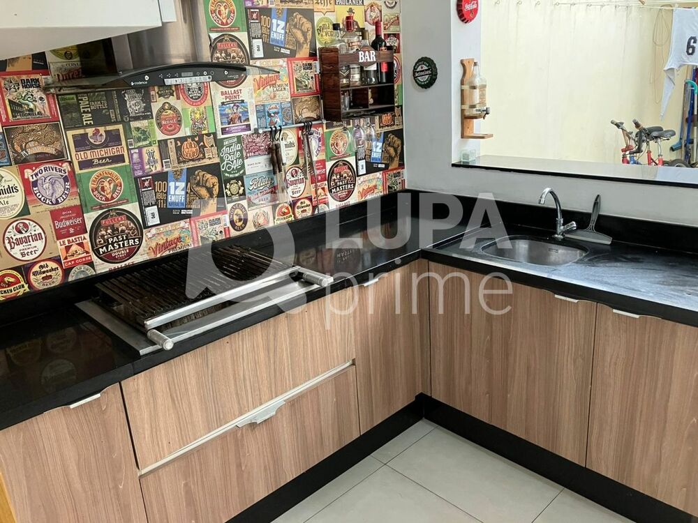 Casa à venda com 4 quartos, 152m² - Foto 3