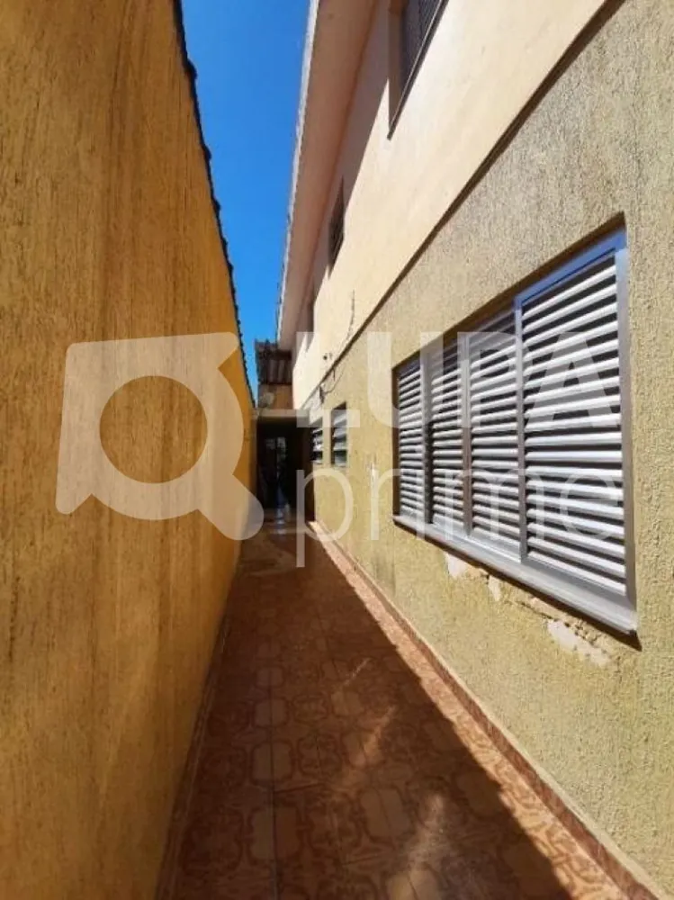 Casa, 4 quartos, 193 m² - Foto 2