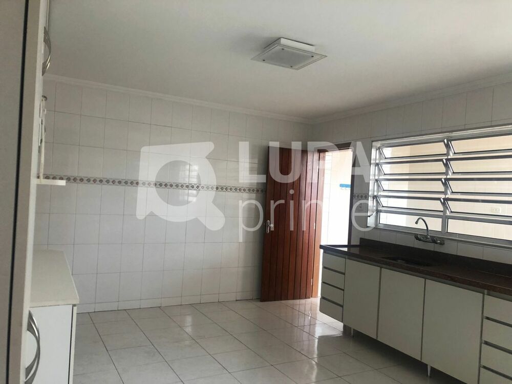 Casa à venda com 3 quartos, 134m² - Foto 14