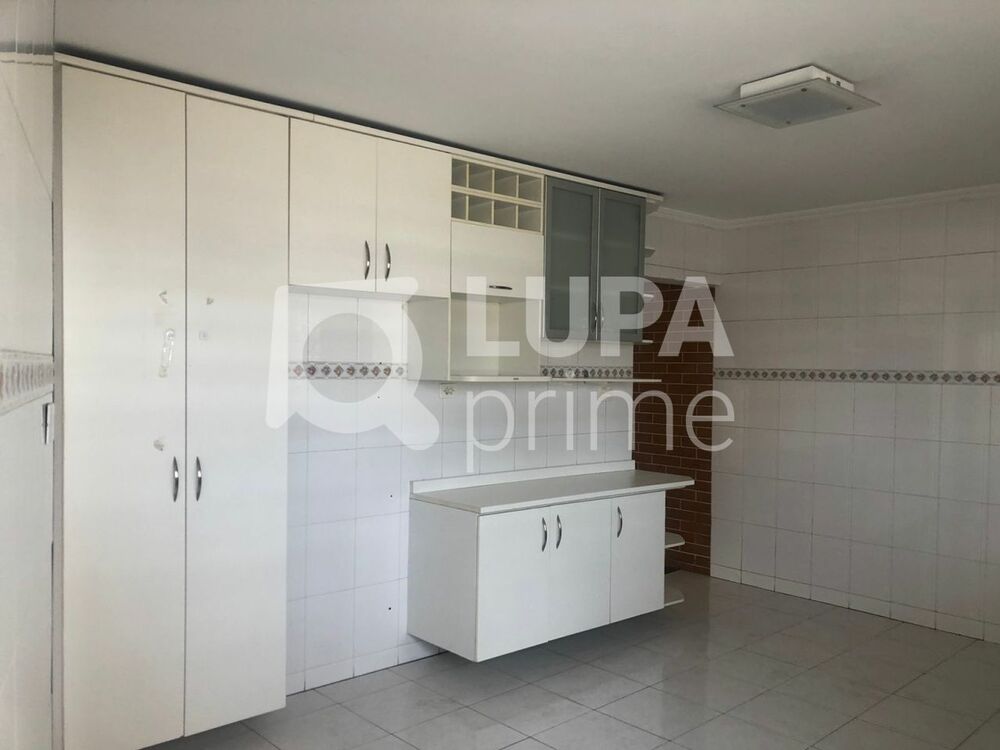Casa à venda com 3 quartos, 134m² - Foto 11