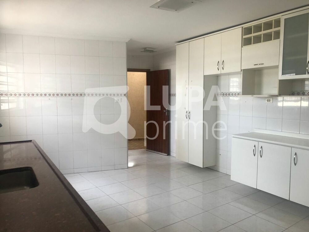 Casa à venda com 3 quartos, 134m² - Foto 8