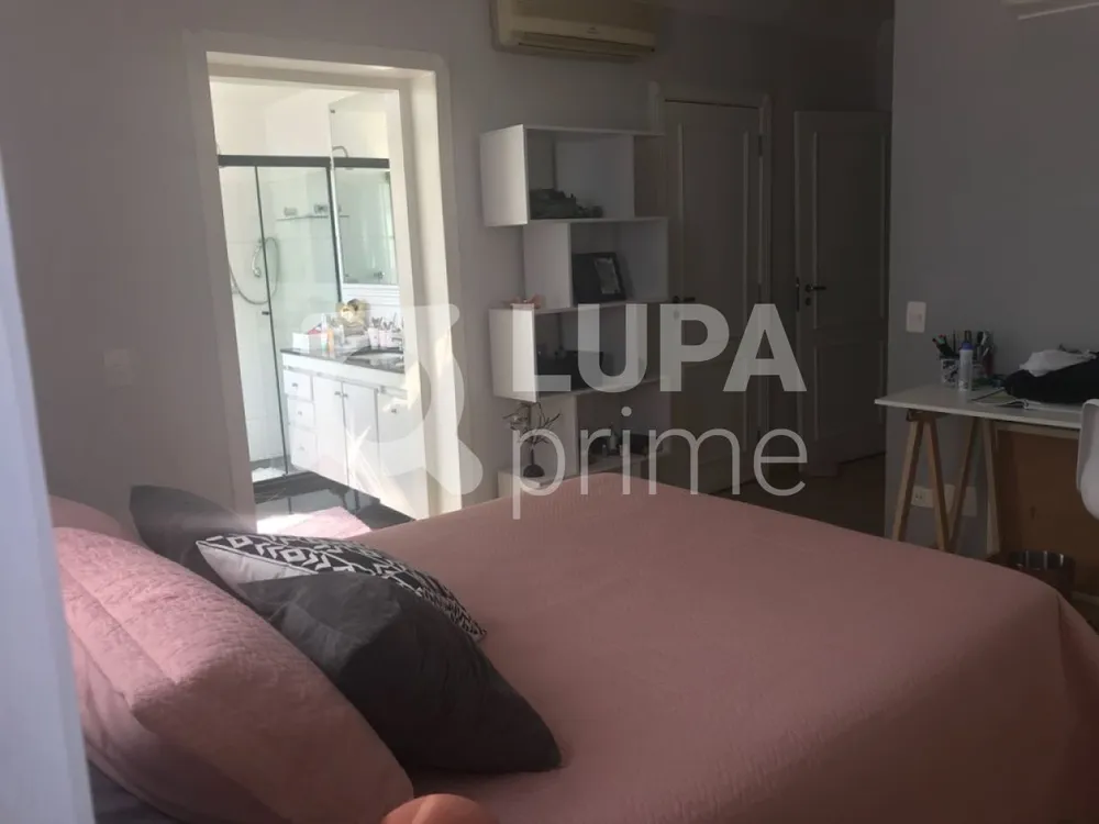 Apartamento, 3 quartos, 250 m² - Foto 8