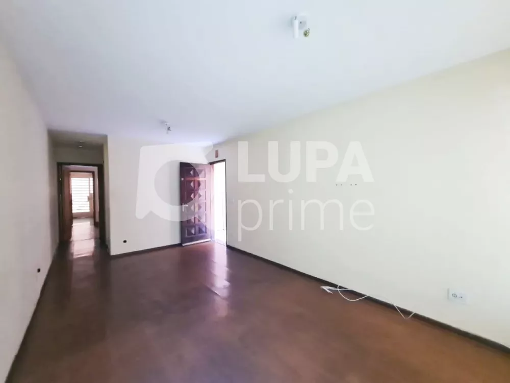 Casa à venda com 3 quartos, 108m² - Foto 1