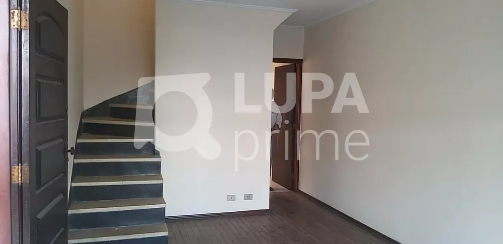 Casa à venda com 3 quartos, 170m² - Foto 2