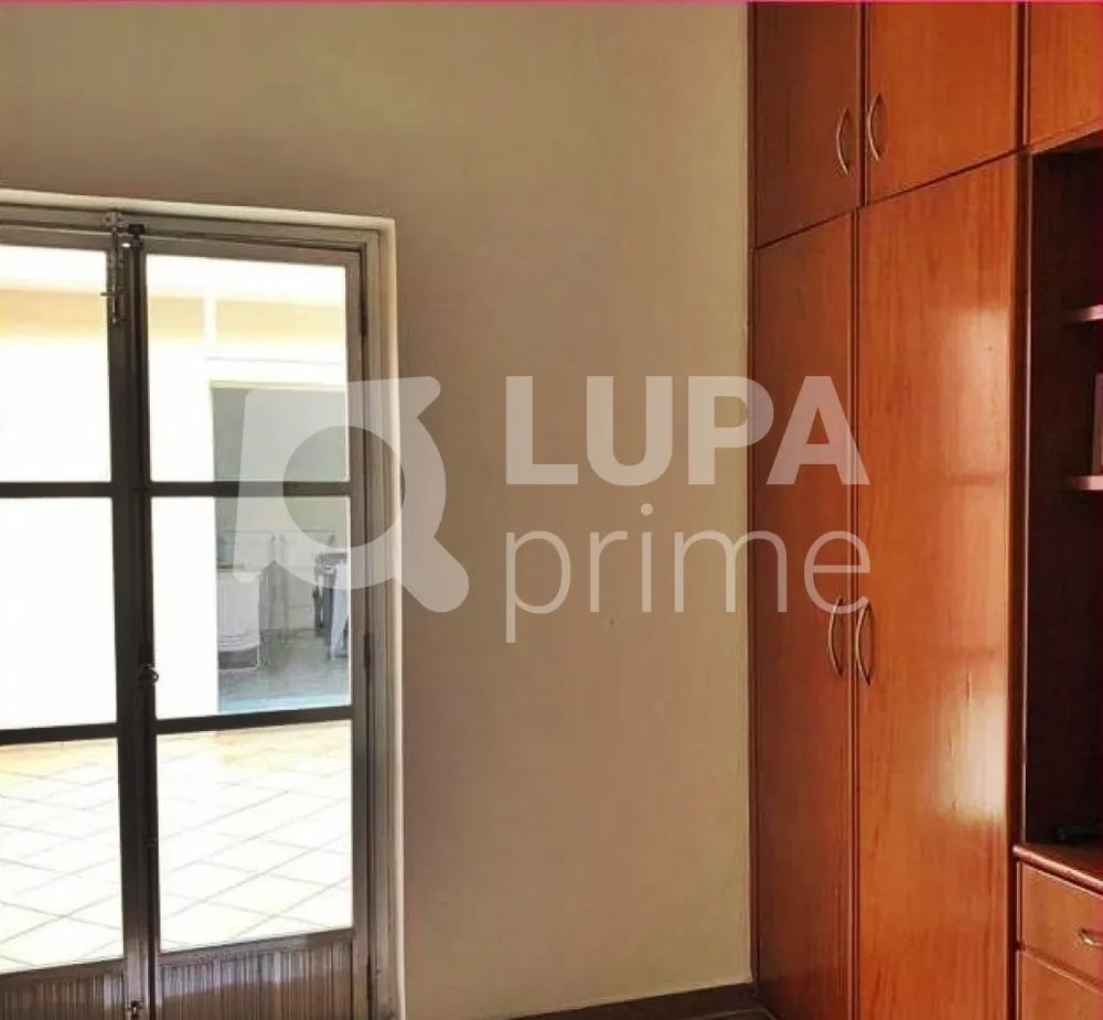 Casa, 3 quartos, 293 m² - Foto 2