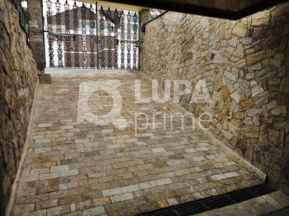 Casa, 3 quartos, 216 m² - Foto 1