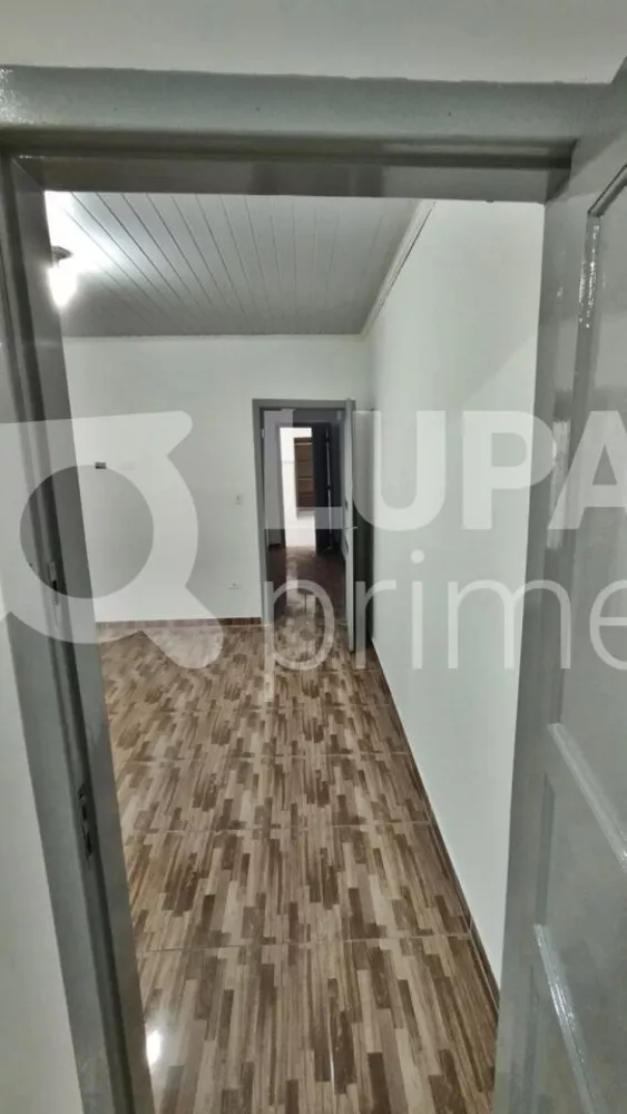 Casa para alugar com 2 quartos, 320m² - Foto 3