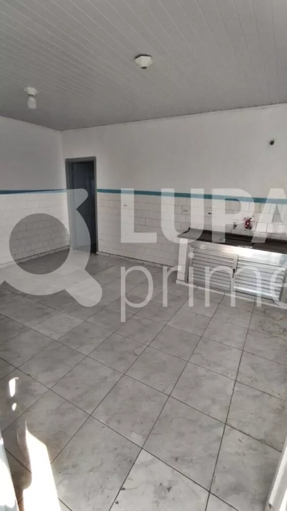 Casa para alugar com 2 quartos, 320m² - Foto 6