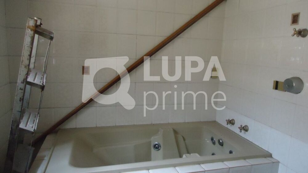 Casa, 4 quartos, 143 m² - Foto 1