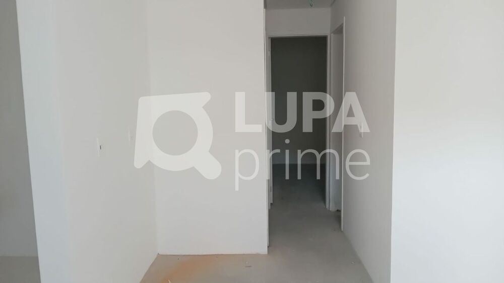 Apartamento à venda com 2 quartos, 40m² - Foto 21