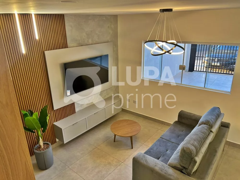 Casa à venda com 2 quartos, 70m² - Foto 1