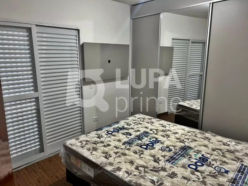 Casa à venda com 2 quartos, 70m² - Foto 4