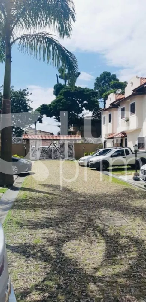 Casa à venda com 3 quartos, 180m² - Foto 2