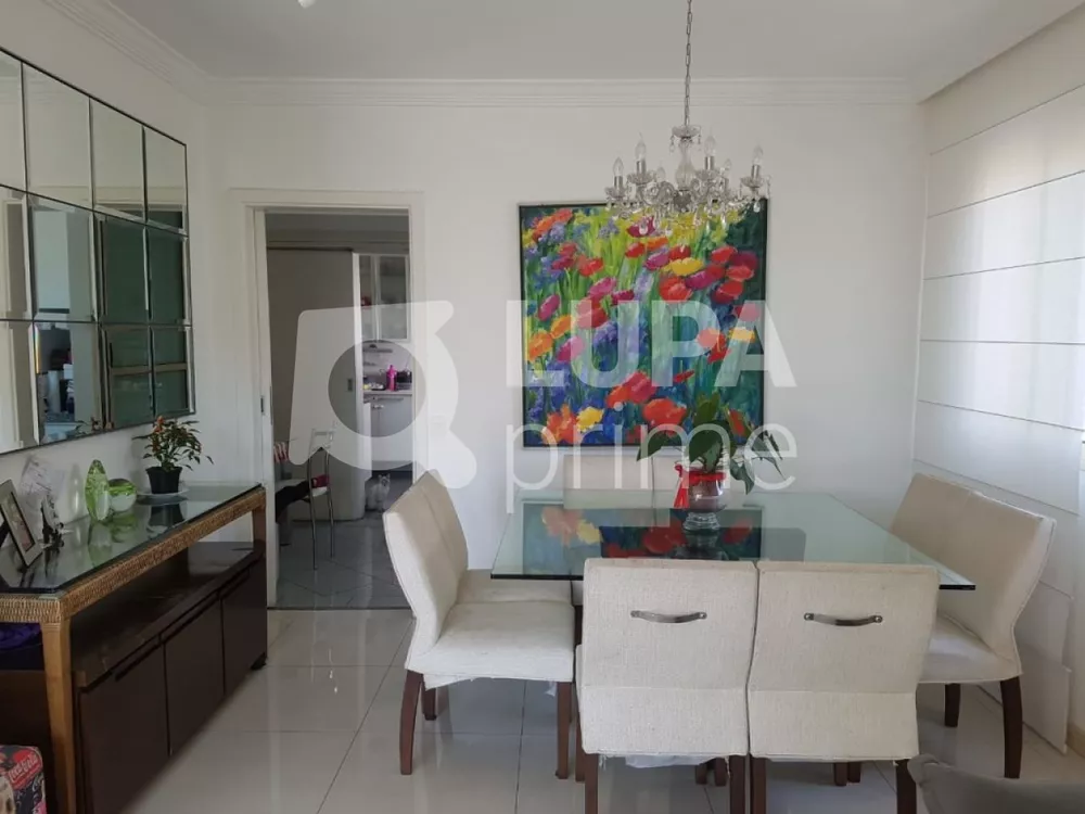 Apartamento à venda com 4 quartos, 178m² - Foto 4