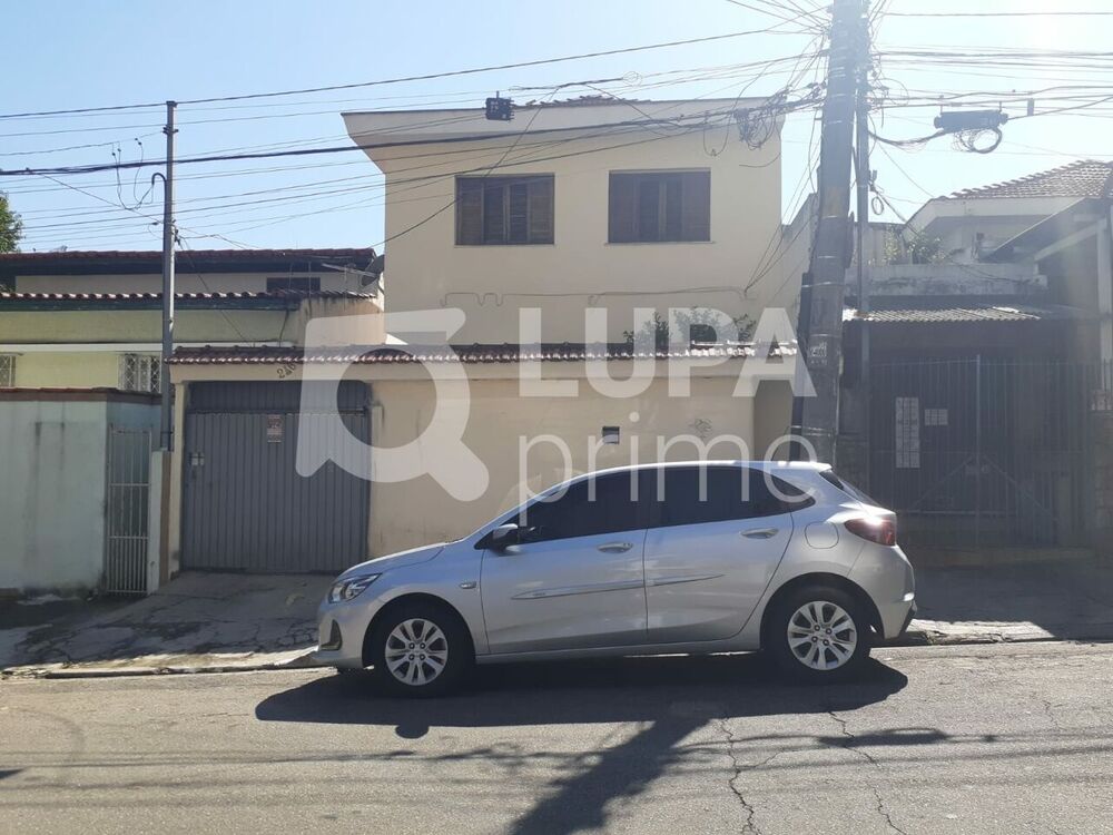 Casa para alugar com 3 quartos, 200m² - Foto 1