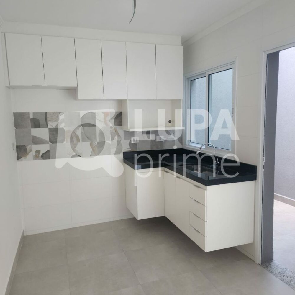 Casa para alugar com 2 quartos, 80m² - Foto 7