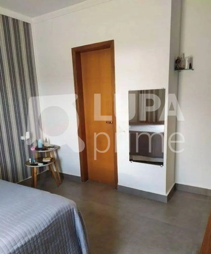 Casa, 3 quartos, 189 m² - Foto 2