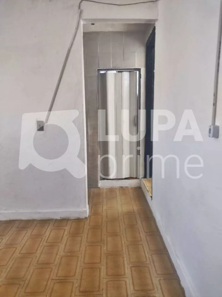 Casa à venda com 4 quartos, 241m² - Foto 8