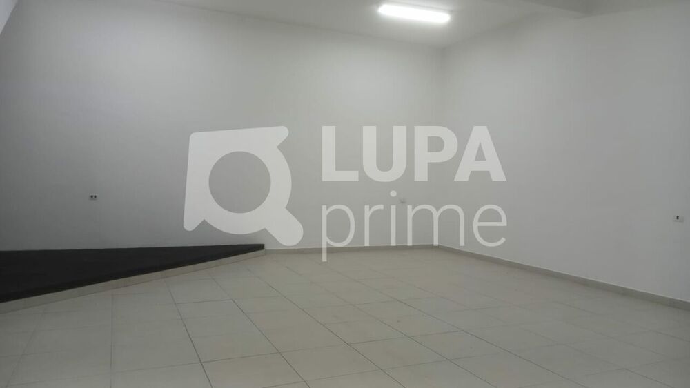 Prédio Inteiro para alugar, 900m² - Foto 2