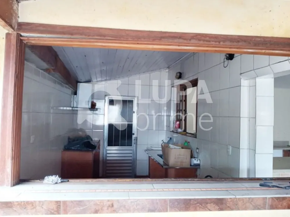 Casa, 3 quartos, 240 m² - Foto 6