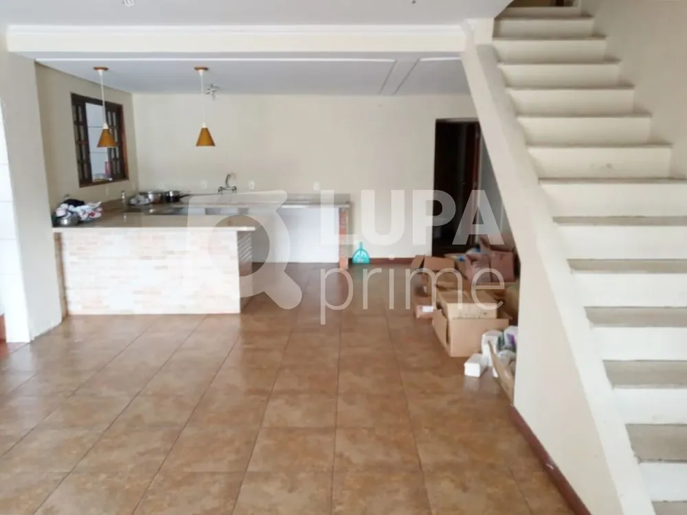 Casa, 3 quartos, 240 m² - Foto 5