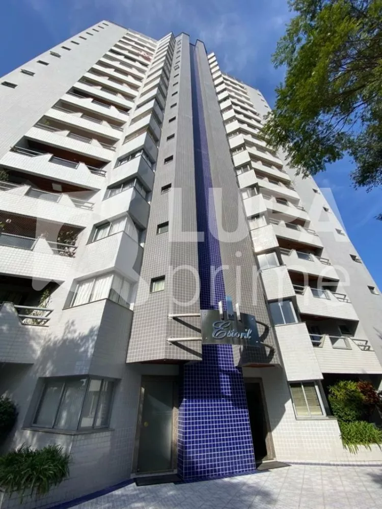 Apartamento à venda com 3 quartos, 157m² - Foto 17