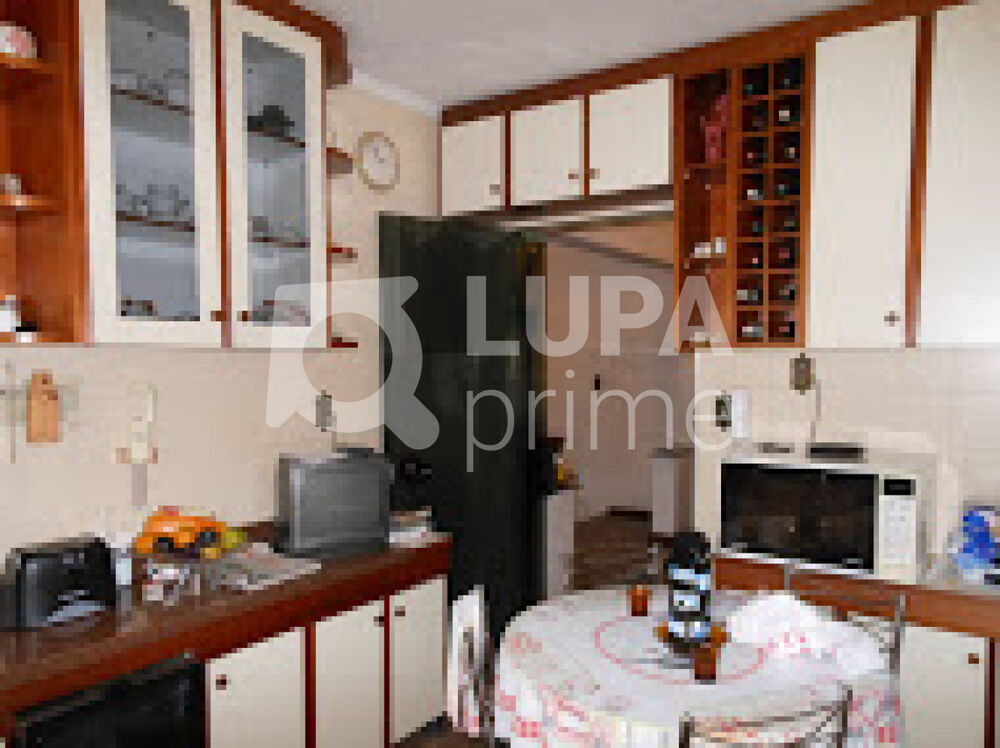 Casa à venda com 3 quartos, 300m² - Foto 17