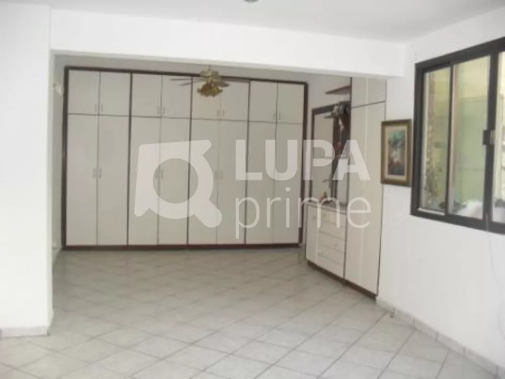 Casa à venda com 4 quartos, 480m² - Foto 4