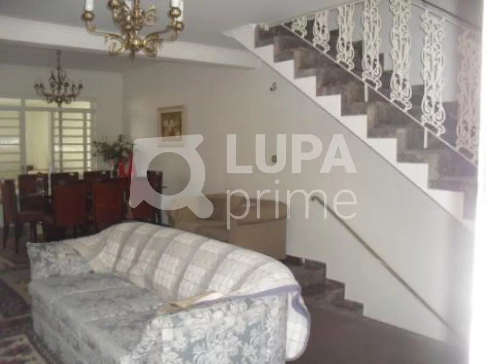 Casa à venda com 4 quartos, 480m² - Foto 2