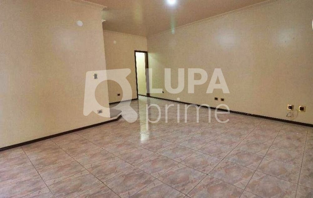Casa, 5 quartos, 217 m² - Foto 2