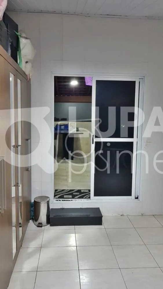 Casa, 3 quartos, 166 m² - Foto 2