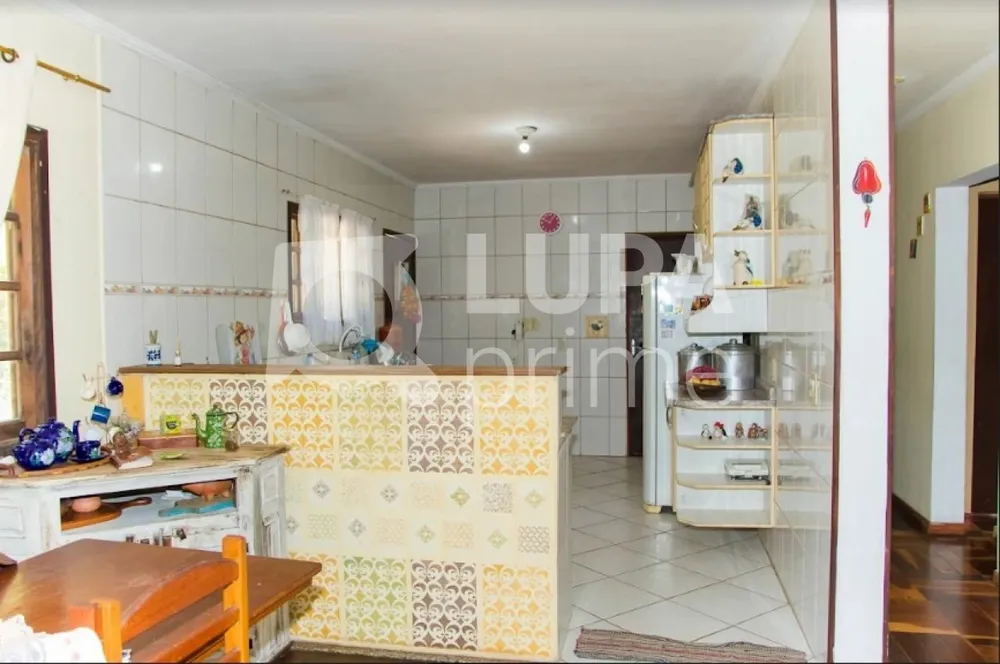 Casa, 4 quartos, 250 m² - Foto 4