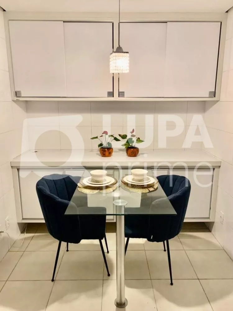 Apartamento à venda com 3 quartos, 164m² - Foto 2